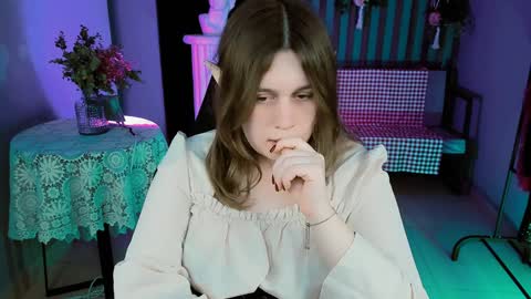 Snapshot of fioramarmoris chatting on 01-31-25, 06:36 fiora online show from 01-31-25, 06:36