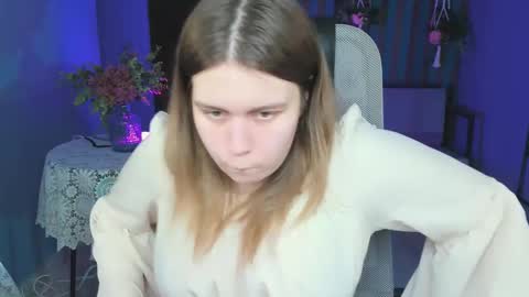 Snapshot of fioramarmoris chatting on 02-11-25, 01:20 fiora online show from 02-11-25, 01:20