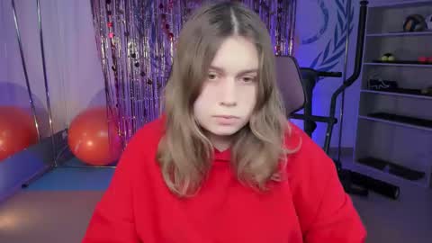 Snapshot of fioramarmoris chatting on 02-21-25, 09:45 fiora online show from 02-21-25, 09:45