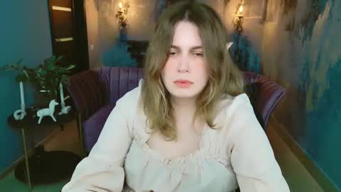 Snapshot of fioramarmoris chatting on 02-23-25, 02:25 fiora online show from 02-23-25, 02:25