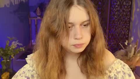 Snapshot of fioramarmoris chatting on 09-15-25, 05:40 fiora online show from 09-15-25, 05:40