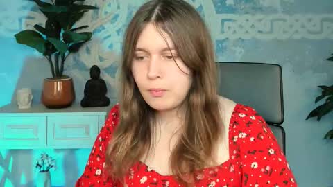 Snapshot of fioramarmoris chatting on 10-15-25, 01:44 fiora online show from 10-15-25, 01:44