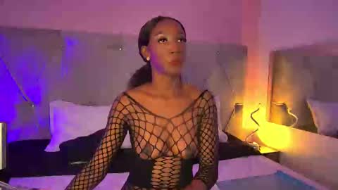 Fiorela Lenin  online show from 09-19-25, 04:18