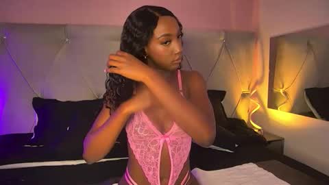 Fiorela Lenin  online show from 04-17-26, 06:55