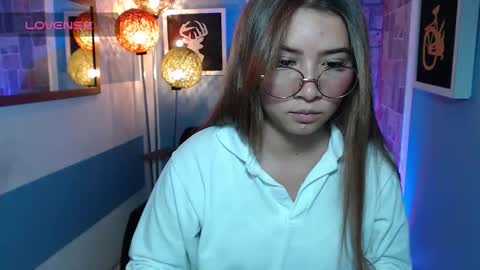Snapshot of fiorellaa_delsd chatting on 09-23-25, 04:32 Fiorellaa online show from 09-23-25, 04:32