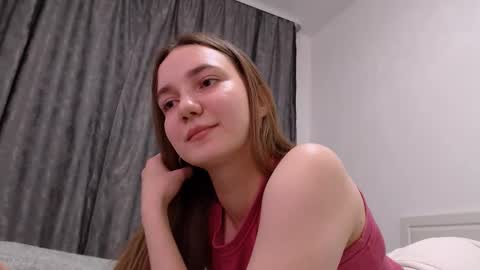 fireflies_fly_ online show from 11-02-25, 07:49