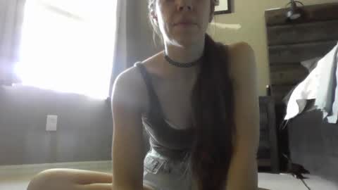 Snapshot of firepixiee420 chatting on 10-22-25, 09:14 Bratty online show from 10-22-25, 09:14