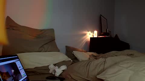 Muse online show from 02-10-25, 05:14