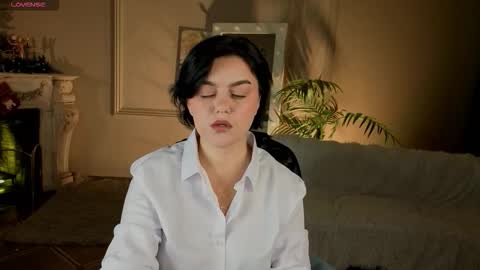 Snapshot of fisher_sofia chatting on 12-15-25, 07:12 SOFIA online show from 12-15-25, 07:12