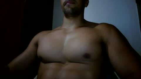 Snapshot of fitchestabs_69 chatting on 06-11-26, 10:52 fitchestabs_69 online show from 06-11-26, 10:52