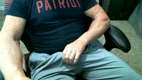 fitguy40 online show from 11-29-25, 09:29