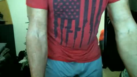 fitguy40 online show from 01-07-26, 04:04