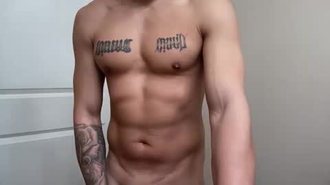 Snapshot of fithornyandtatted chatting on 01-14-26, 04:34 fithornyandtatted online show from 01-14-26, 04:34