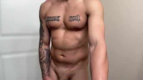Snapshot of fithornyandtatted chatting on 05-12-26, 11:13 fithornyandtatted online show from 05-12-26, 11:13