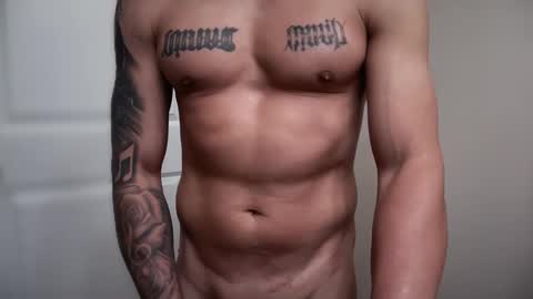 Snapshot of fithornyandtatted chatting on 05-28-26, 07:55 fithornyandtatted online show from 05-28-26, 07:55
