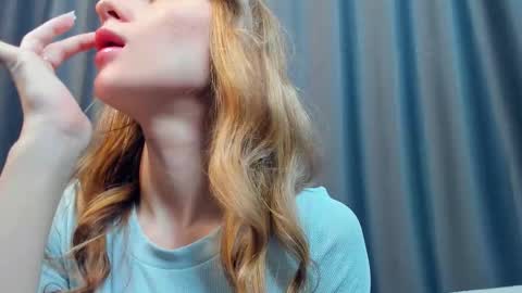 Snapshot of fizana chatting on 01-10-26, 02:46 Kira online show from 01-10-26, 02:46