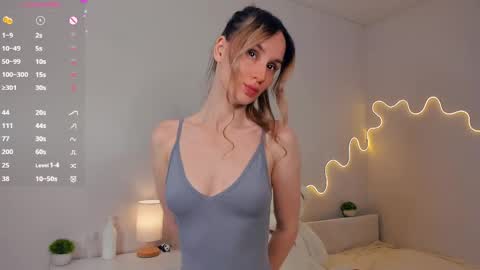 Kira online show from 05-27-26, 01:57