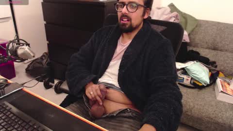 fizz6572 online show from 11-22-25, 09:36