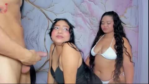 Snapshot of fkndream18 chatting on 11-22-25, 02:21 Sophia Antonella Ryan online show from 11-22-25, 02:21