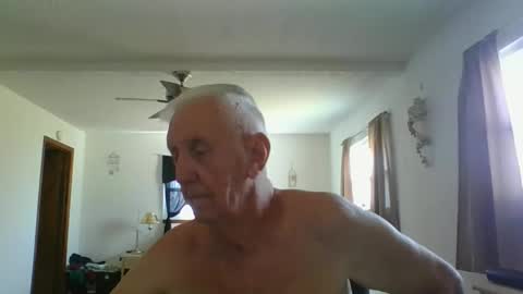 Snapshot of flamale65to chatting on 03-21-26, 03:48 flamale65to online show from 03-21-26, 03:48