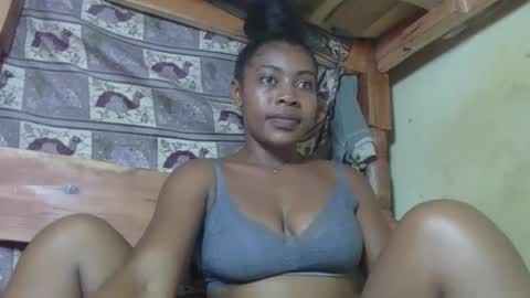 Flangie online show from 04-19-26, 06:10