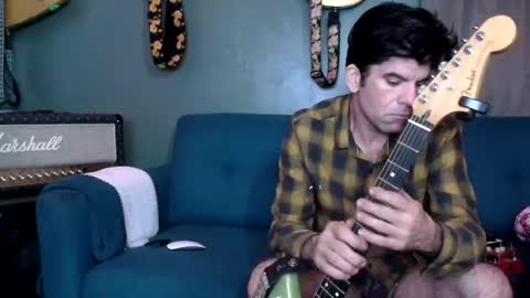 Snapshot of flanneldong chatting on 10-21-25, 12:33 Flannel Dong online show from 10-21-25, 12:33