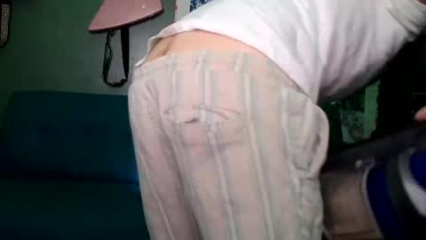 Snapshot of flanneldong chatting on 11-25-25, 06:57 Flannel Dong online show from 11-25-25, 06:57