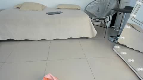 Flavia online show from 10-05-25, 07:23