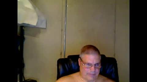 Snapshot of fletch32 chatting on 09-28-25, 08:25 jd online show from 09-28-25, 08:25