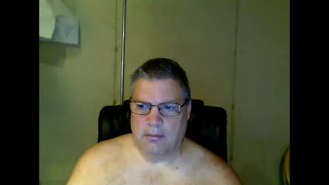 Snapshot of fletch32 chatting on 11-06-25, 12:28 jd online show from 11-06-25, 12:28