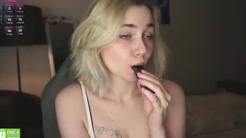 Lisa online show from 03-22-26, 09:51