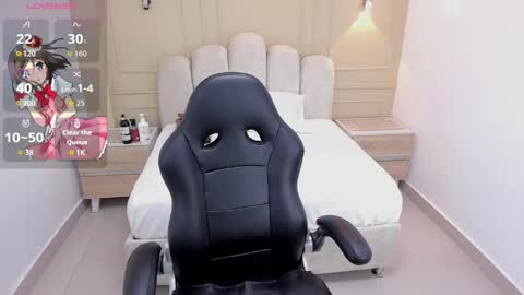   FLEUR   online show from 04-17-26, 12:30