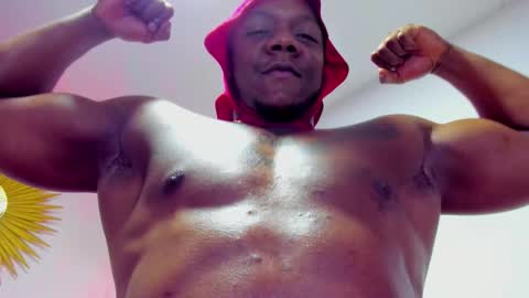 Snapshot of flex_taylor chatting on 12-18-25, 12:38 Flex Taylor online show from 12-18-25, 12:38