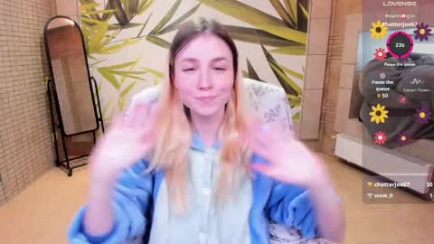 FlexiMona online show from 04-11-26, 08:40