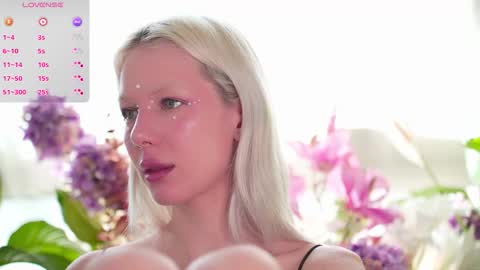 Snapshot of flexylover_ chatting on 10-29-25, 09:11 Im nude naked fuck lovense online show from 10-29-25, 09:11