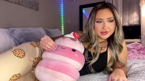 Roxy online show from 01-15-25, 05:29