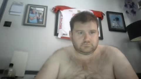 Snapshot of flightdude12 chatting on 11-30-25, 01:48 flightdude12 online show from 11-30-25, 01:48