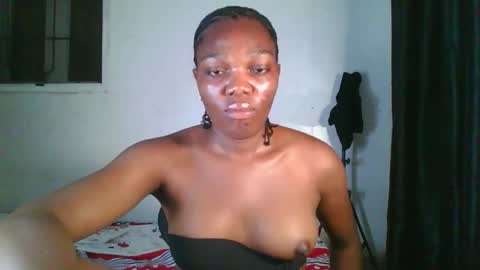 Snapshot of flirtxxdiva chatting on 03-11-26, 10:05 flirtxxdiva online show from 03-11-26, 10:05