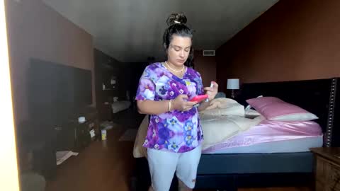 Snapshot of flirtygirlyy chatting on 04-28-26, 04:12 Ive Retired From Camming online show from 04-28-26, 04:12