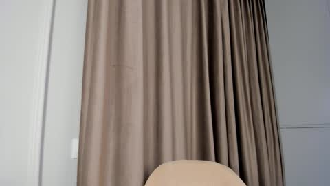 Emely  online show from 11-01-25, 03:03