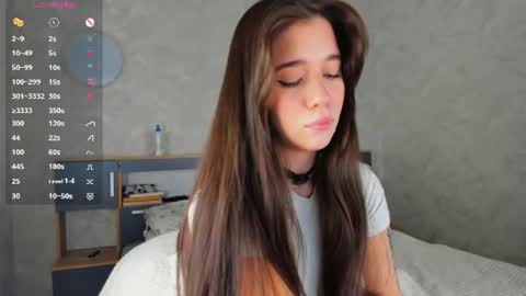 Snapshot of flirtykitty_ chatting on 07-06-26, 05:04 Emely online show from 07-06-26, 05:04