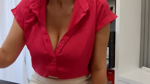 Amaya online show from 04-21-26, 02:12