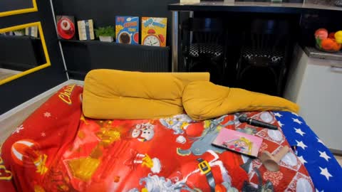 Mary online show from 01-25-25, 03:40