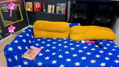 Mary online show from 02-10-25, 03:57