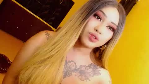 Snapshot of flirtywhore_mariats chatting on 12-06-24, 10:38 mariadyosa online show from 12-06-24, 10:38