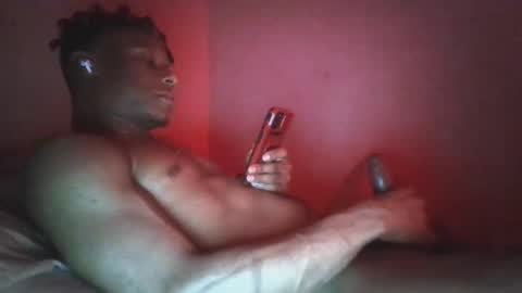 Snapshot of flomadetda chatting on 09-29-25, 05:23 JACC T online show from 09-29-25, 05:23