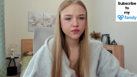 Mona online show from 04-07-26, 01:28