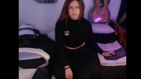 flor3citarockera online show from 04-11-26, 05:50