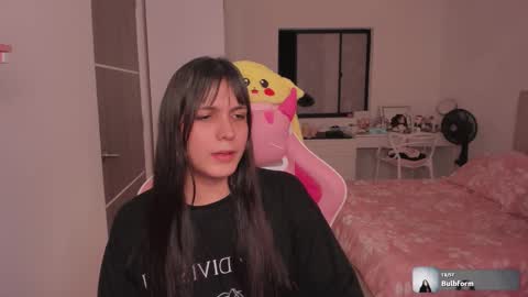 Snapshot of flora_angelical chatting on 09-24-25, 12:47 Angel online show from 09-24-25, 12:47