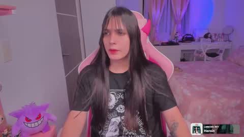 Snapshot of flora_angelical chatting on 11-05-25, 07:30 Angel online show from 11-05-25, 07:30